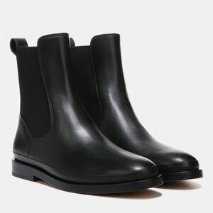 Vince Cecyl Chelsea Leather Boots in Black, Size 7 New w/o Box